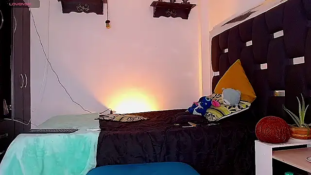 Snapshot of RyanRizzo chatting on December 20, 2024, 8:34 pm RyanRizzo online show from December 20, 2024, 8:34 pm