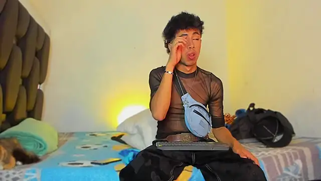 Snapshot of RyanRizzo chatting on November 13, 2025, 8:24 am RyanRizzo online show from November 13, 2025, 8:24 am