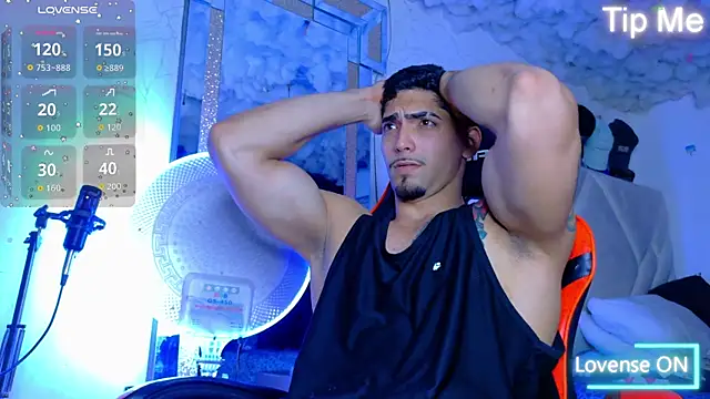 Snapshot of Rich_boy01 chatting on October 13, 2025, 4:29 pm Rich boy01 online show from October 13, 2025, 4:29 pm