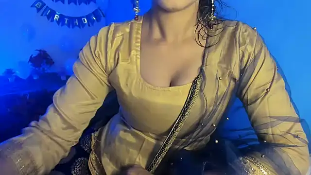 aarjulove online show from September 29, 2025, 5:29 pm