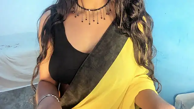 aarjulove online show from January 13, 2026, 6:46 pm