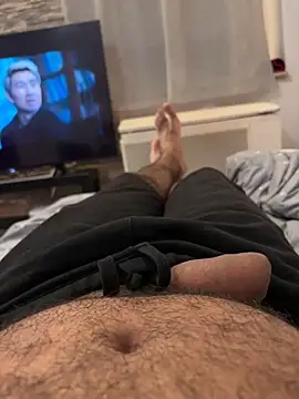 Snapshot of tikitaka97 chatting on December 6, 2024, 8:40 pm tikitaka97 online show from December 6, 2024, 8:40 pm