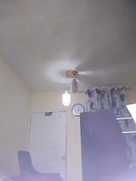 Jeanfamoso online show from February 22, 2026, 1:51 am