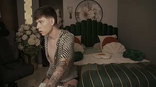 Snapshot of IsmaelRichardson chatting on March 23, 2025, 1:31 am IsmaelRichardson online show from March 23, 2025, 1:31 am