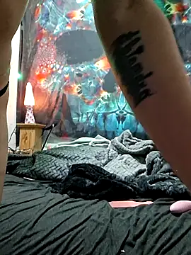 Snapshot of fantasymade69 chatting on October 12, 2025, 1:43 pm fantasymade69 online show from October 12, 2025, 1:43 pm