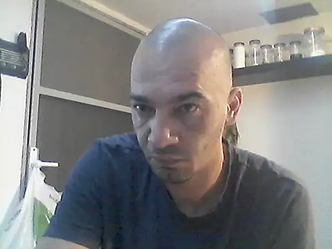 Snapshot of donnuozfutura chatting on November 6, 2025, 5:41 am donnuozfutura online show from November 6, 2025, 5:41 am