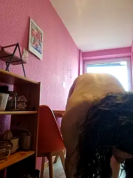 Josephine LIVE online show from April 11, 2026, 9:02 am