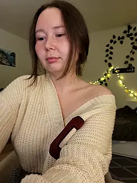 Snapshot of nextdoorbabygirl chatting on September 25, 2025, 6:33 pm nextdoorbabygirl online show from September 25, 2025, 6:33 pm