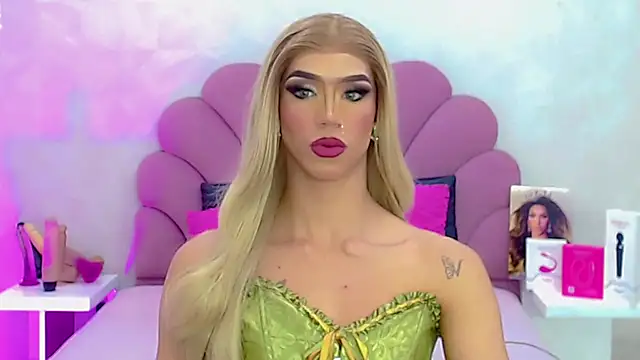 briana sex32 online show from March 9, 2026, 12:42 pm