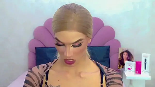 briana sex32 online show from March 21, 2026, 8:19 am