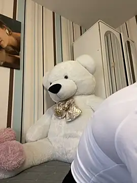 Liya my online show from November 12, 2025, 12:38 pm