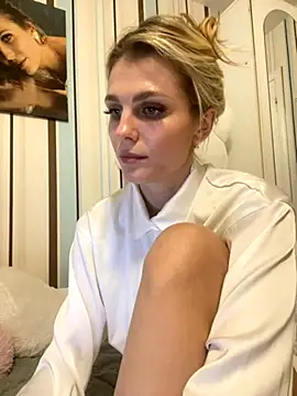 Liya my online show from November 18, 2025, 6:01 pm