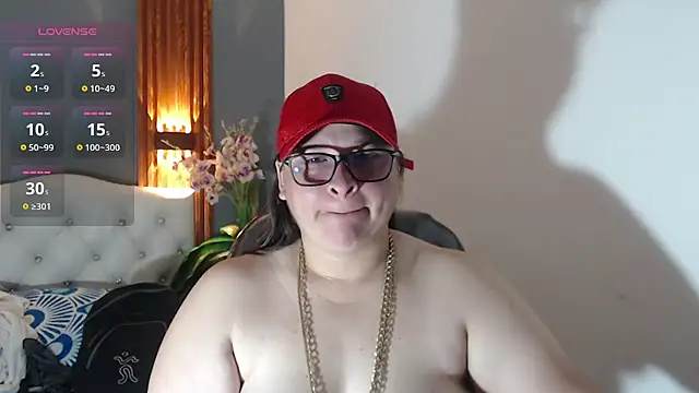 Snapshot of katty_femdom chatting on January 17, 2026, 9:36 am katty femdom online show from January 17, 2026, 9:36 am