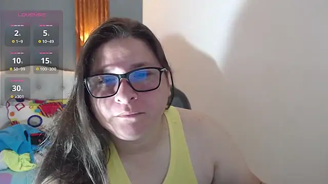 Snapshot of katty_femdom chatting on February 6, 2026, 10:07 am katty femdom online show from February 6, 2026, 10:07 am