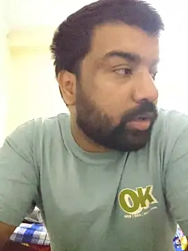 Snapshot of L9vefromAkhil chatting on April 23, 2026, 1:13 pm L9vefromAkhil online show from April 23, 2026, 1:13 pm
