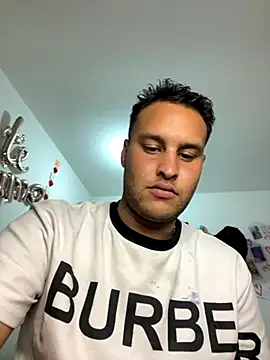 Snapshot of Cristian_099 chatting on November 16, 2025, 7:52 pm Cristian 099 online show from November 16, 2025, 7:52 pm