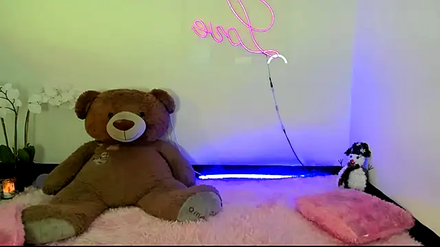 kendal scott1 online show from January 3, 2025, 9:26 pm