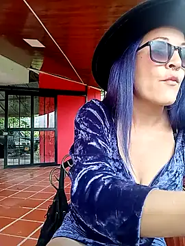 sophie banger online show from December 20, 2024, 6:56 pm