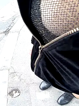 sophie banger online show from September 15, 2025, 4:51 pm