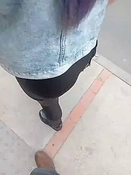 sophie banger online show from February 13, 2026, 7:10 pm