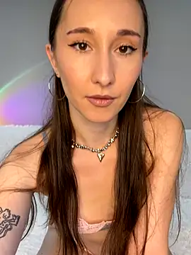 Snapshot of cutte_dora chatting on September 11, 2025, 1:11 pm cutte dora online show from September 11, 2025, 1:11 pm