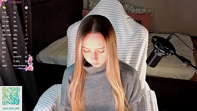 HollisBeckett online show from February 17, 2026, 3:14 am