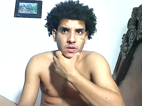 Snapshot of maick5- chatting on October 9, 2025, 4:32 am maick5- online show from October 9, 2025, 4:32 am