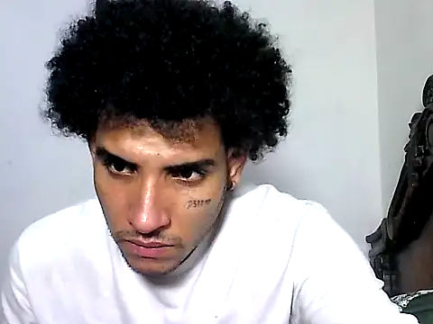 Snapshot of maick5- chatting on October 10, 2025, 3:00 pm maick5- online show from October 10, 2025, 3:00 pm