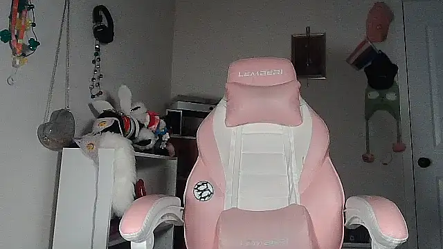 GoddessPinxx online show from July 31, 2026, 1:32 pm