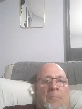 dickinyouto online show from June 25, 2026, 5:39 pm