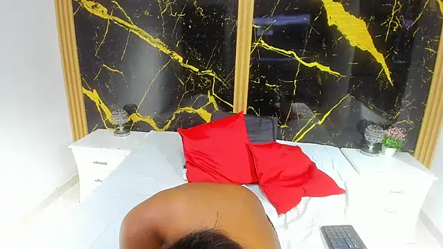 CarlieLyn online show from February 25, 2026, 7:34 pm