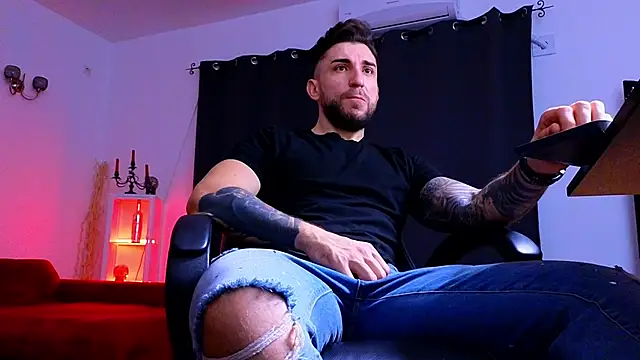 MightyAaron66 online show from December 5, 2025, 5:38 am