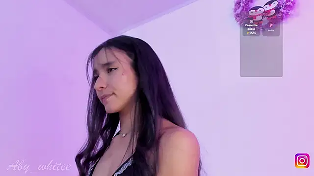 Snapshot of AbyWhitee chatting on December 17, 2024, 6:45 am AbyWhitee online show from December 17, 2024, 6:45 am