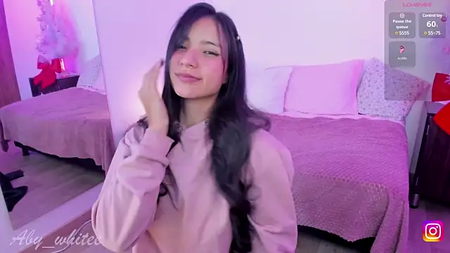 Snapshot of AbyWhitee chatting on January 18, 2025, 4:59 am AbyWhitee online show from January 18, 2025, 4:59 am