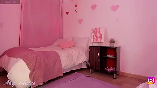 Snapshot of AbyWhitee chatting on September 14, 2025, 12:15 pm AbyWhitee online show from September 14, 2025, 12:15 pm