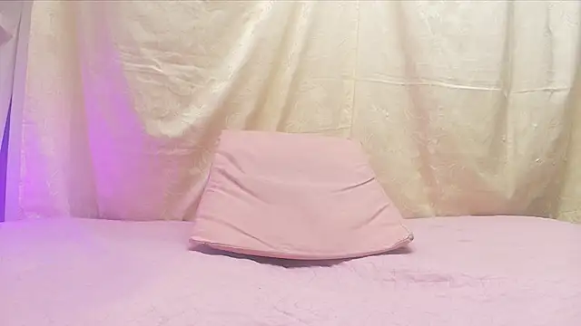Snapshot of kata_hazel chatting on January 12, 2025, 7:10 pm kata hazel online show from January 12, 2025, 7:10 pm