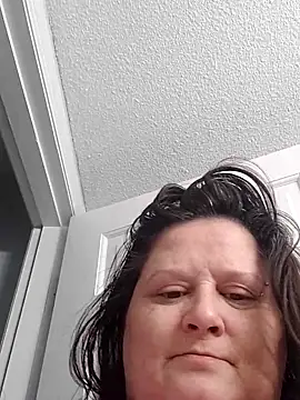 staceysmomfow online show from January 3, 2025, 2:51 pm