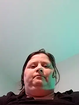 staceysmomfow online show from February 3, 2025, 10:54 pm