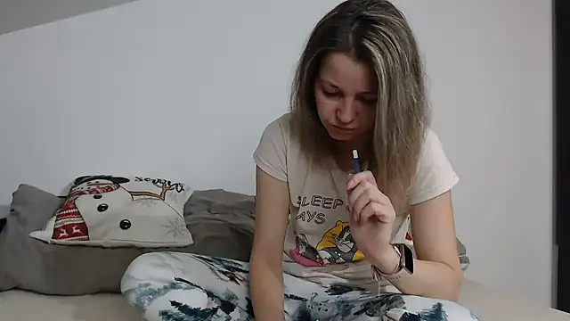 SweetMaddy888 online show from December 11, 2024, 4:07 am