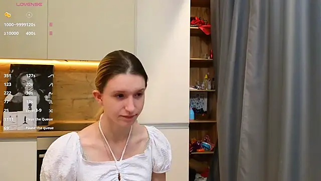 Fellissa online show from December 9, 2024, 4:05 pm