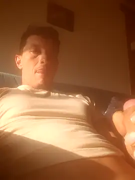 Snapshot of gigolopez1 chatting on January 21, 2025, 12:29 pm gigolopez1 online show from January 21, 2025, 12:29 pm