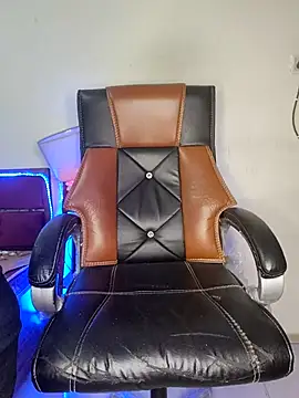 Black-Pearll online show from March 14, 2025, 4:51 pm