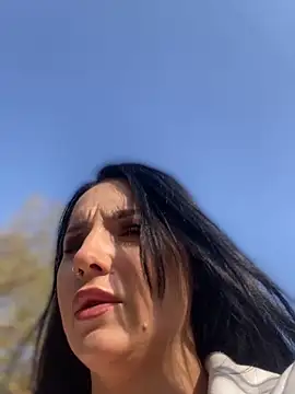 Snapshot of Roxana-Sexy chatting on October 26, 2025, 4:07 am Roxana-Sexy online show from October 26, 2025, 4:07 am