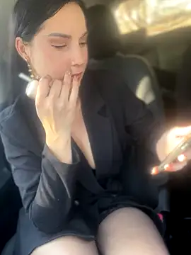 Snapshot of Roxana-Sexy chatting on November 14, 2025, 4:11 am Roxana-Sexy online show from November 14, 2025, 4:11 am