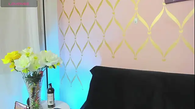 ladylians online show from January 21, 2025, 6:12 pm