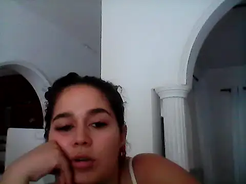 LaurenWelly  online show from January 30, 2025, 5:28 pm