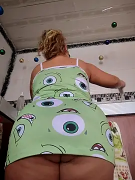 LaurenWelly  online show from December 4, 2025, 7:44 pm