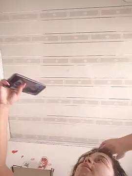 LaurenWelly  online show from February 26, 2026, 9:03 pm