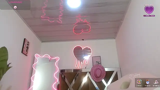 Anastaciia tay online show from February 6, 2025, 9:22 am