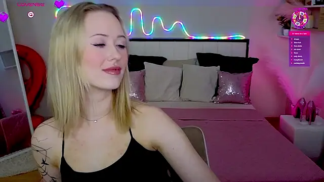 SashaBrooks online show from March 9, 2026, 2:10 pm